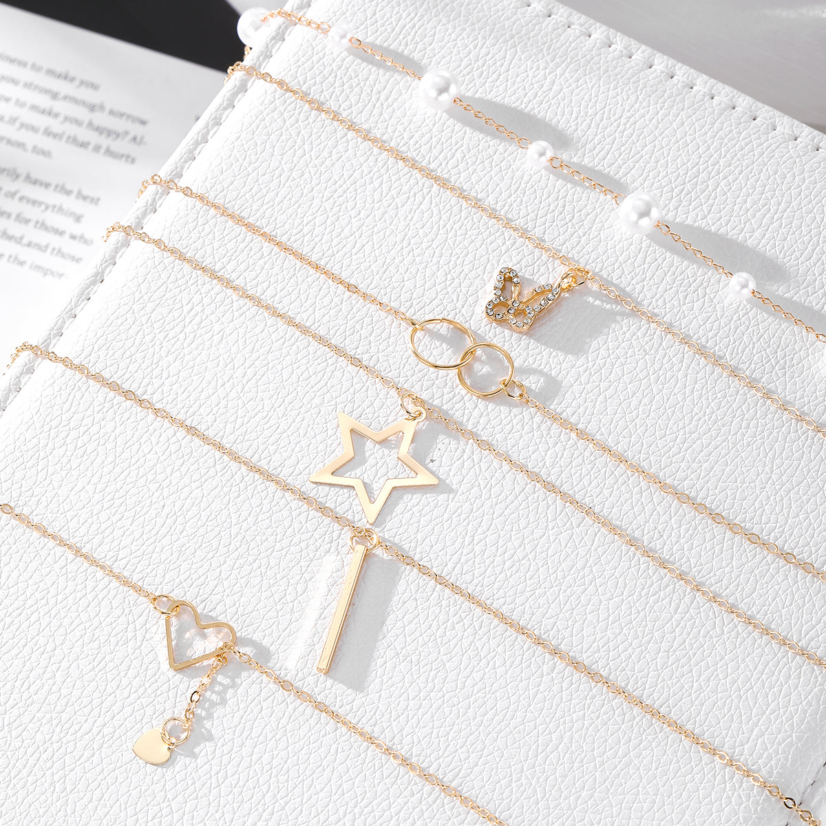 Conjunto de collares de varias capas chapados en oro – Elegancia de 6 piezas con estrellas y perlas